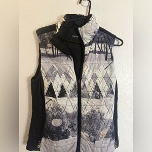 Golfino Women's Black and Gray Vest